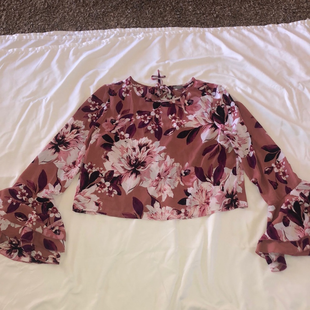 Floral Crop Top with Flared Ruffle sleeves